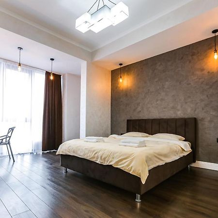 Апартаменти Sky House Premium Rent Кишинів Екстер'єр фото