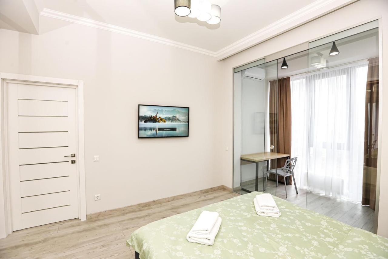 Апартаменти Sky House Premium Rent Кишинів Екстер'єр фото