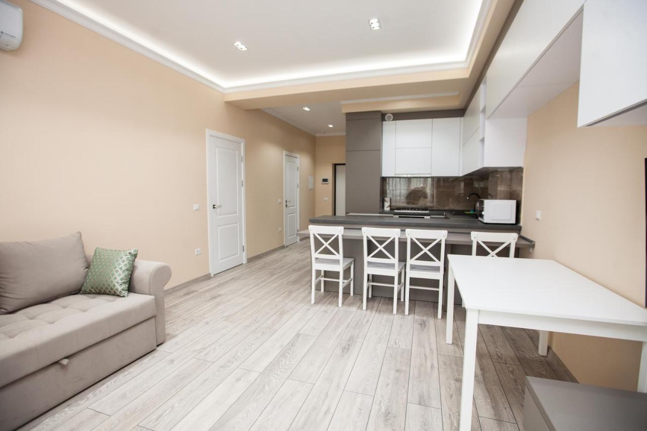 Апартаменти Sky House Premium Rent Кишинів Екстер'єр фото
